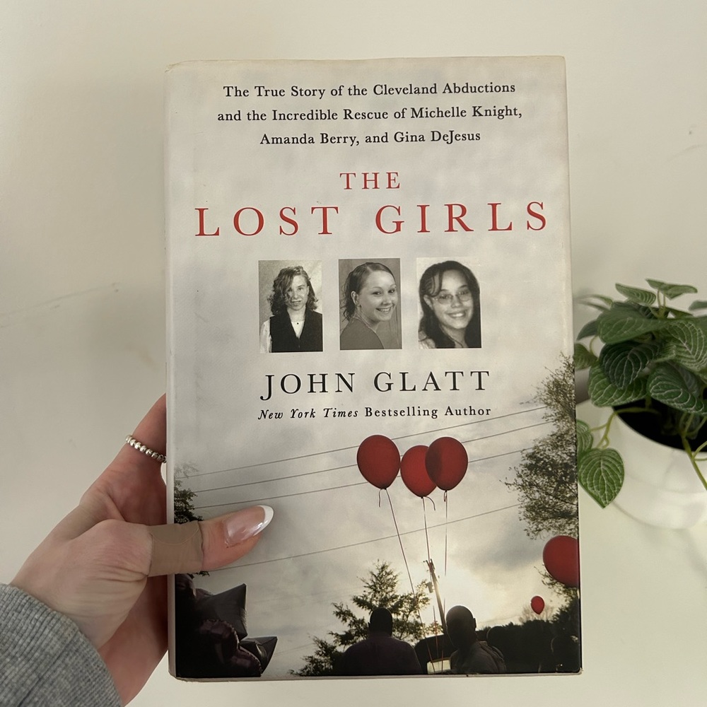 THE LOST GIRLS by John‎ Glatt